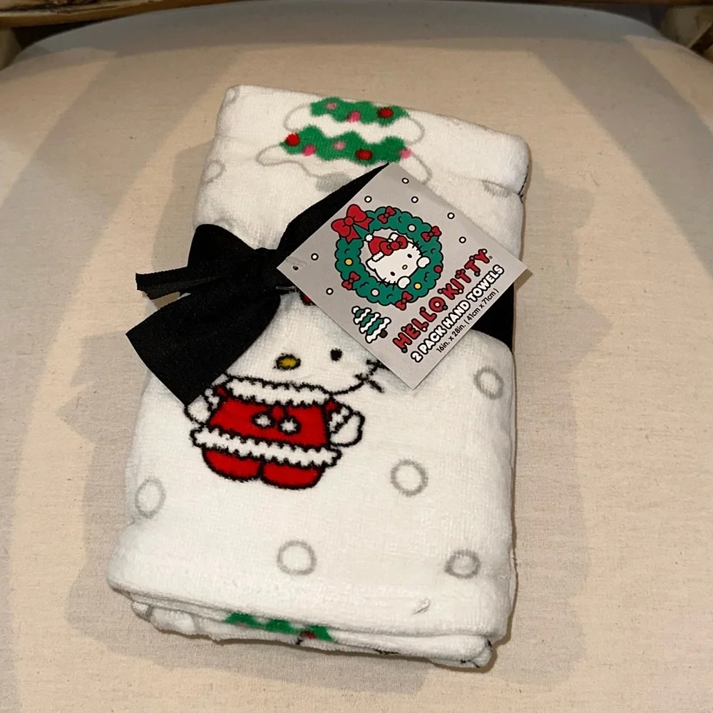 ✨NWOT✨ Hello Kitty Sanrio Set of 2 Christmas Holiday Hand Towels